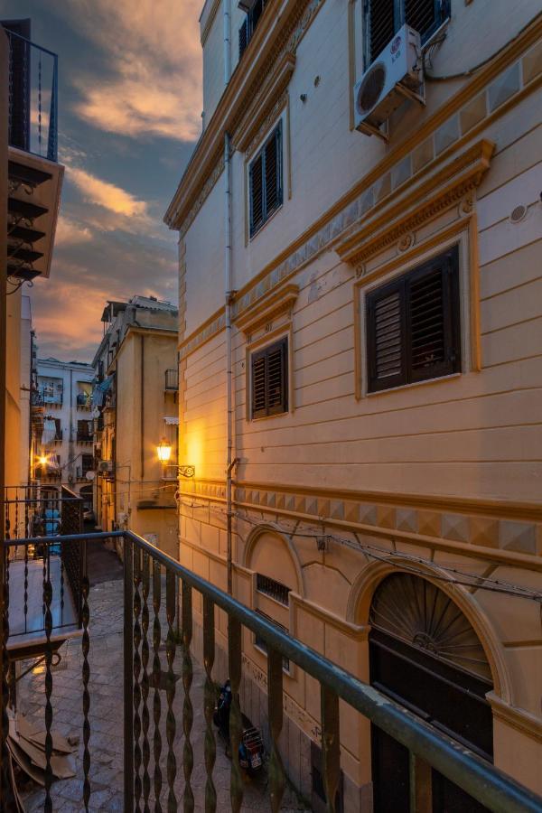 Cortile Del Greco Apartments Palermo Eksteriør billede
