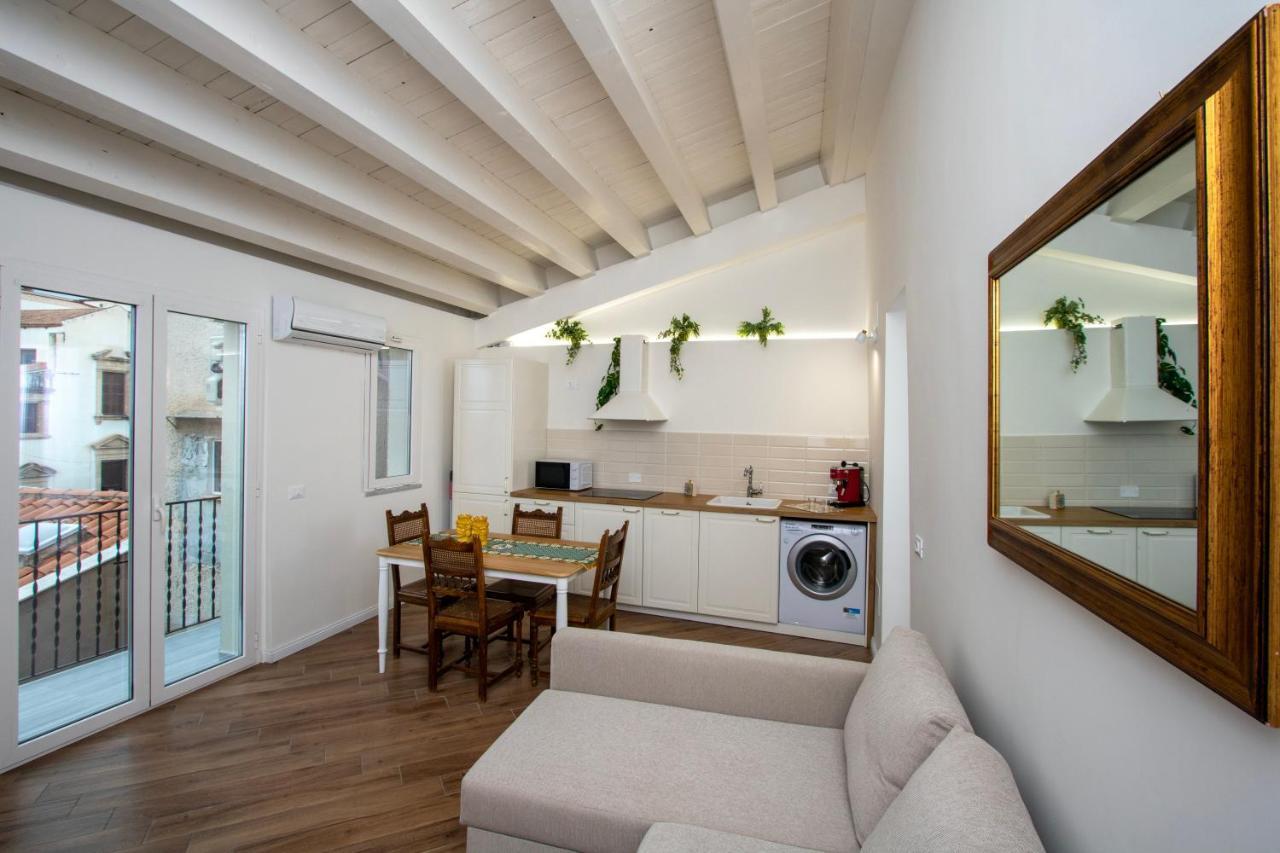 Cortile Del Greco Apartments Palermo Eksteriør billede